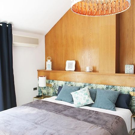 Hugo Beach Hotel & Apartments Gandia Bagian luar foto