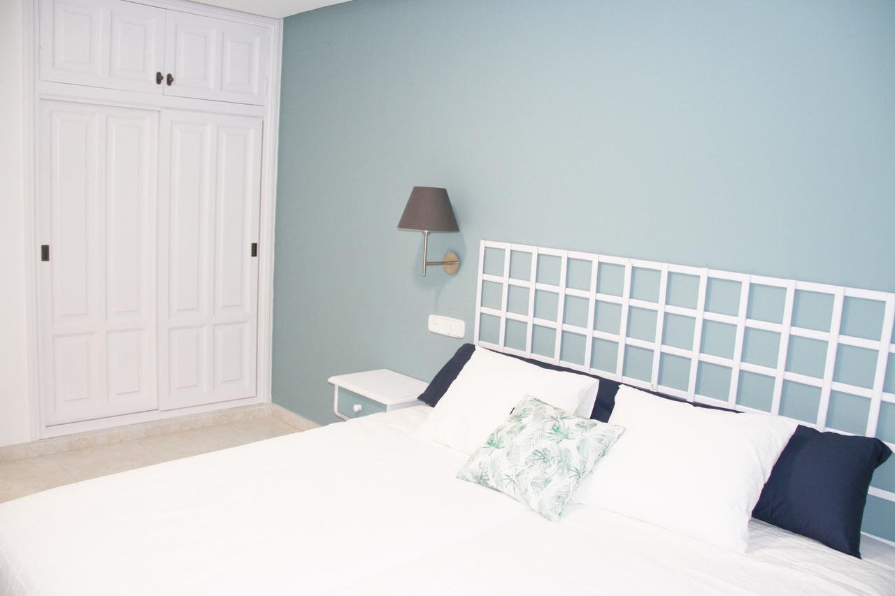 Hugo Beach Hotel & Apartments Gandia Bagian luar foto