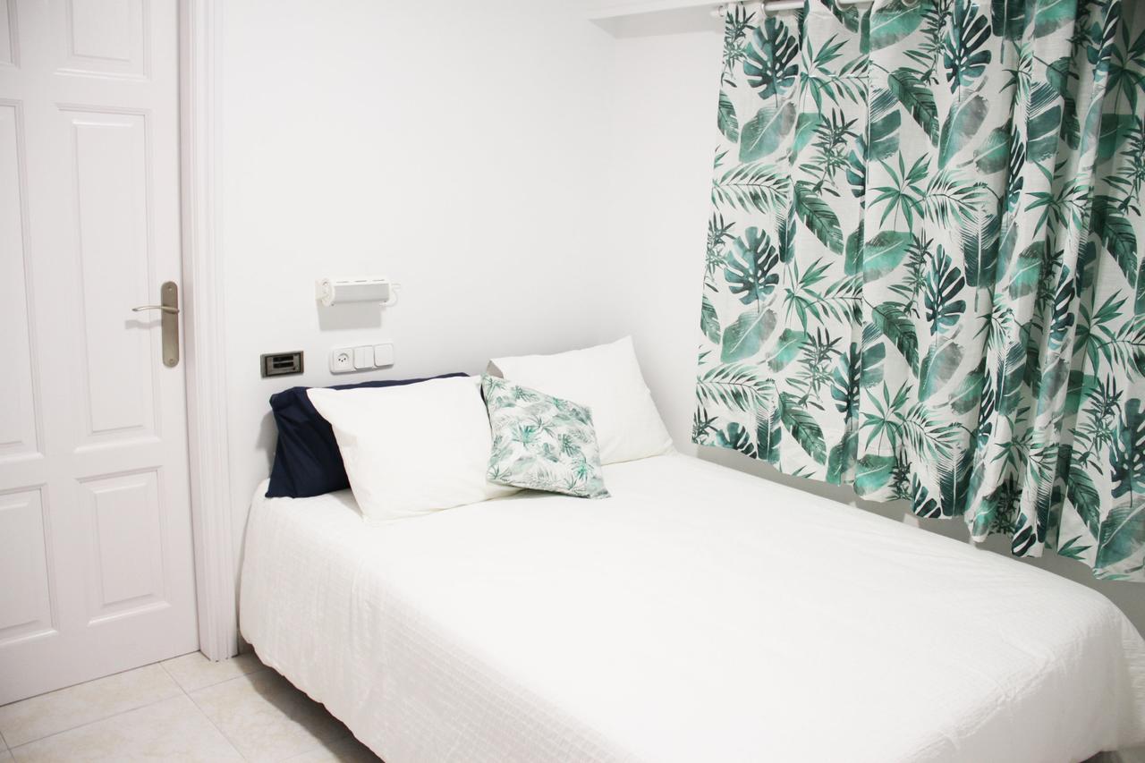 Hugo Beach Hotel & Apartments Gandia Bagian luar foto