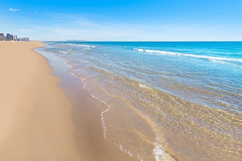 Hugo Beach Hotel & Apartments Gandia Bagian luar foto